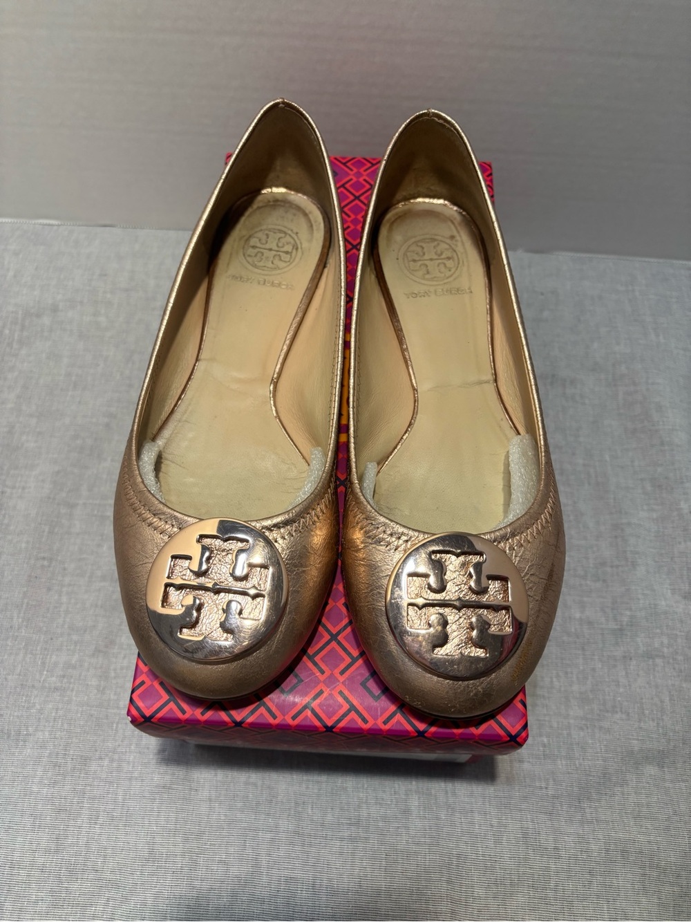 Tory Burch Rise Gold Reva Ballet - Picture 11 of 12